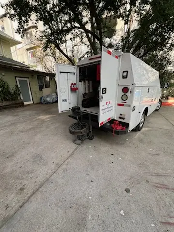 Magnet Plumbing service vehicle on-site for Water Heater Repair in Lantana